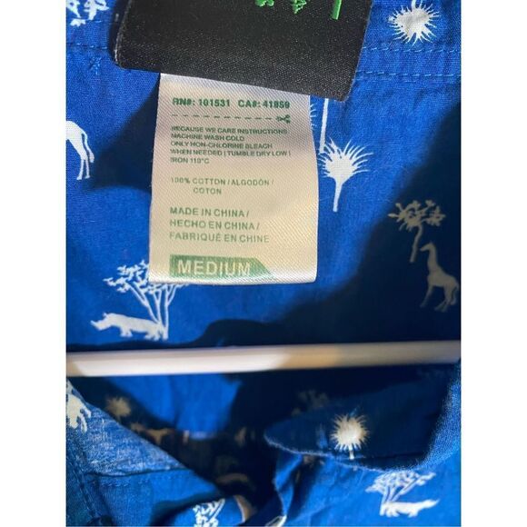 ‎LRG Safari Print Button Up - Picture 4 of 6